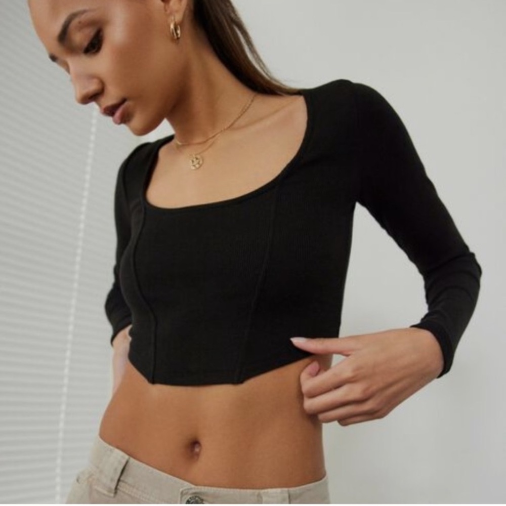 Garage black ribbed cropped L/S shirt- PS